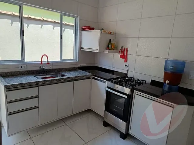 Casa com 120m² 2 quartos e 1 banheiro, à venda, no bairro Maracanã em Praia Grande