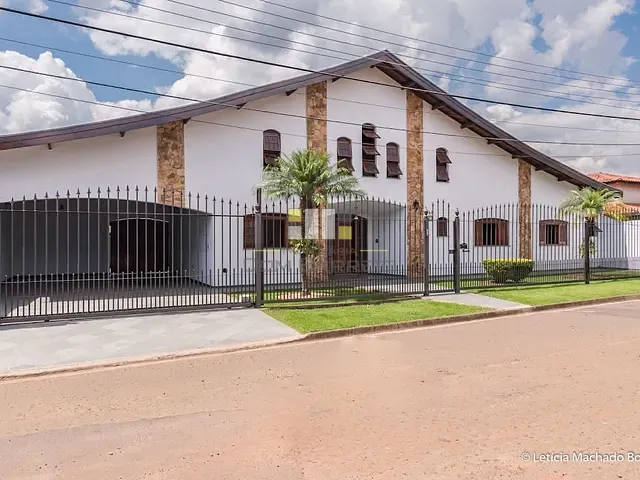 Casa com 1000m² 4 quartos e 3 banheiros, à venda, no bairro Jardim Santa Madalena em Sumaré
