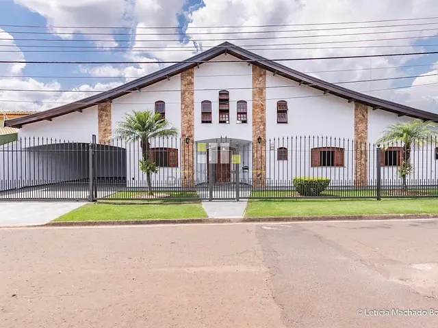 Casa com 1000m² 4 quartos e 3 banheiros, à venda, no bairro Jardim Santa Madalena em Sumaré