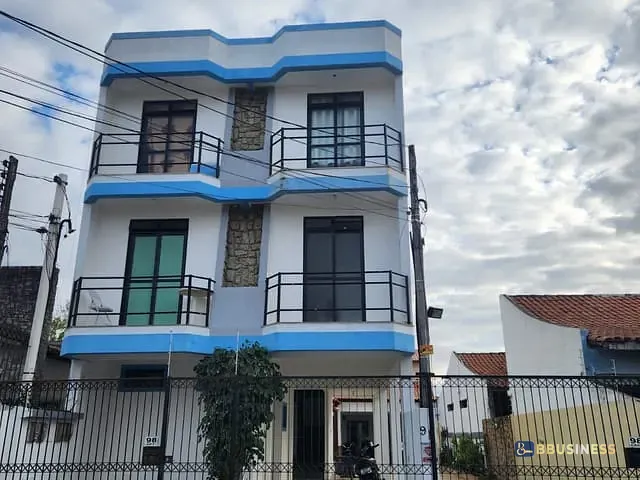 Casa com 470m² 4 quartos e 5 banheiros, à venda, no bairro Parque Rosário em Campos dos Goytacazes