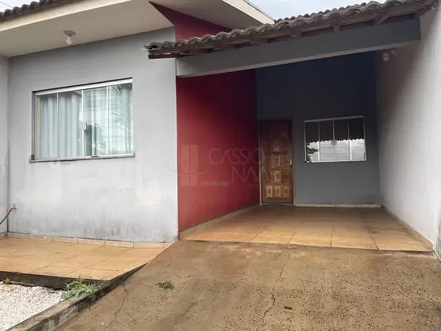 Casa 2 quartos e 2 banheiros, à venda, no bairro Vila Santa Helena em Apucarana