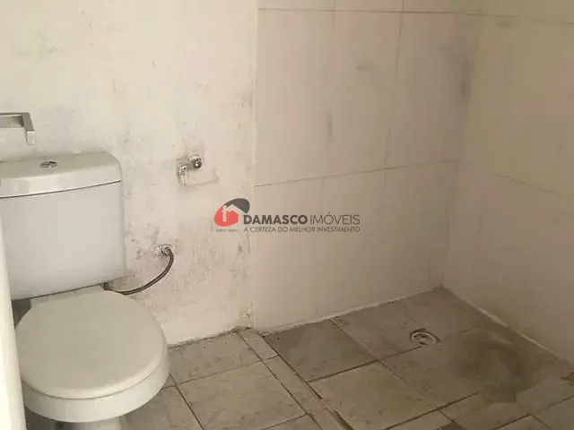Casa com 240m² 3 quartos e 1 banheiro, à venda, no bairro Jardim Santo André em Santo André