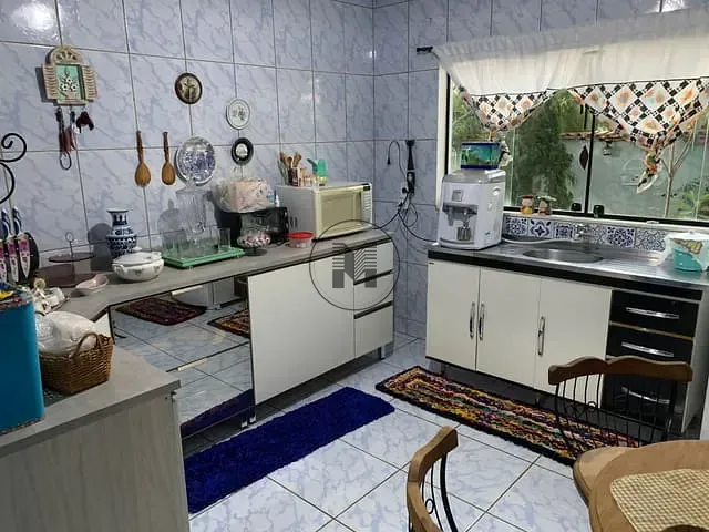 Casa com 390m², à venda, no bairro Residencial Village Santana em Guaratinguetá