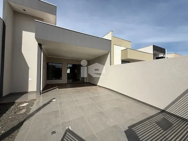 Casa 3 quartos e 2 banheiros, à venda, no bairro Portal Arabella em Rolândia