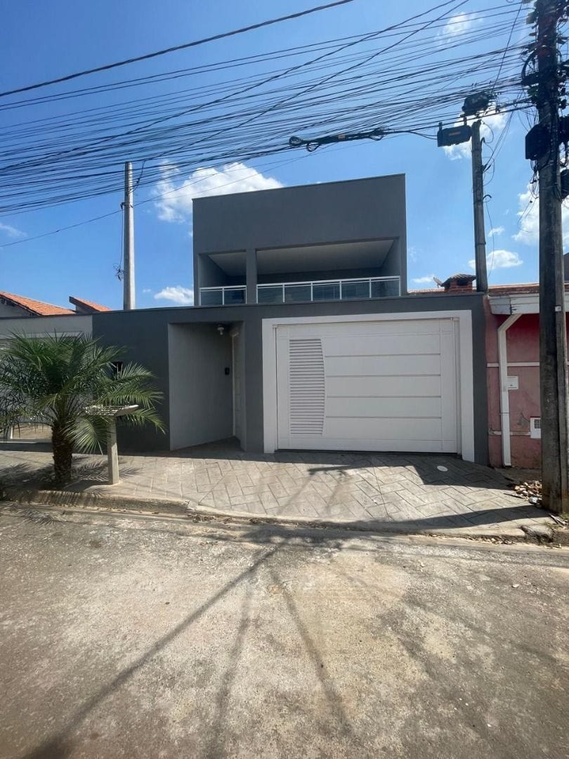 Casa, 3 quartos, 190 m² - Foto 1