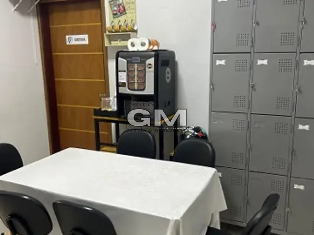 Casa com 86m², à venda, no bairro Vila Tibério em Ribeirão Preto
