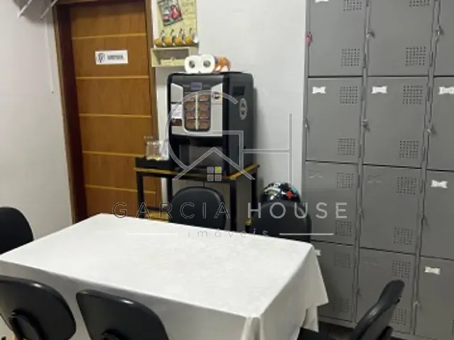 Casa com 86m², à venda, no bairro Vila Tibério em Ribeirão Preto