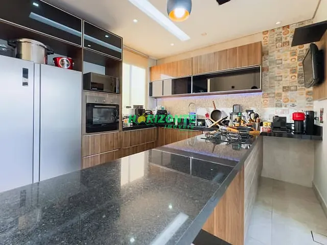 Casa com 482m² 3 quartos e 4 banheiros, à venda, no bairro urbanova em São José dos Campos