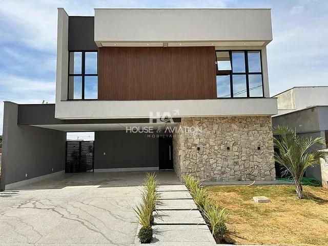Casa com 375m² 4 quartos e 5 banheiros, à venda, no bairro Jardins Nápoles em Senador Canedo