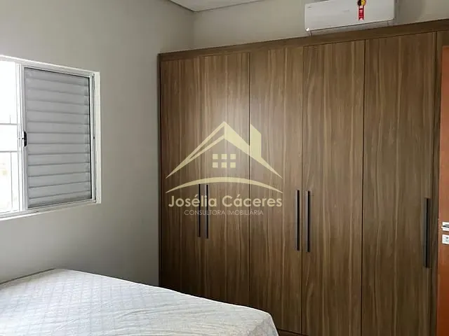 Casa com 420m² 3 quartos e 4 banheiros, à venda, no bairro Centro em Chapada Dos Guimarães