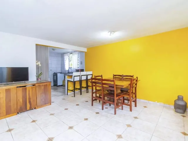 Casa com 594m² 3 quartos e 1 banheiro, à venda, no bairro Jardim Keli Cristina em Campo Largo