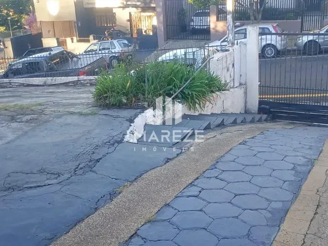 Casa com 540m² 3 quartos e 1 banheiro, à venda, no bairro Vila São José em Apucarana