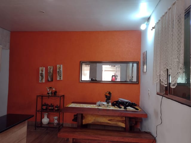 Casa com 252m² 2 quartos e 2 banheiros, à venda, no bairro Liberdade em Santa Luzia