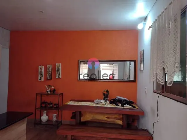 Casa com 252m² 2 quartos e 2 banheiros, à venda, no bairro Liberdade em Santa Luzia