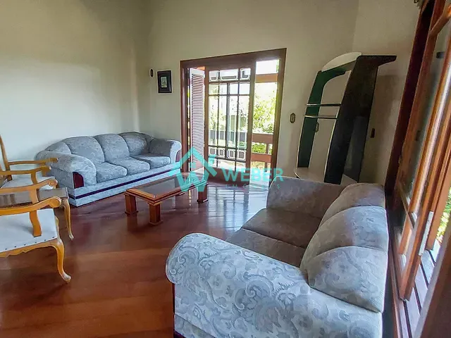 Casa 2 quartos e 2 banheiros, à venda ou para alugar, no bairro Guarani em Novo Hamburgo