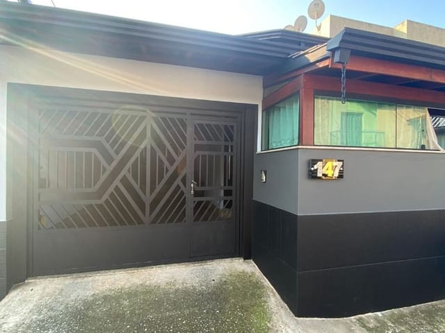 Casa com 109m² 2 quartos e 1 banheiro, à venda, no bairro Agenor em Extrema