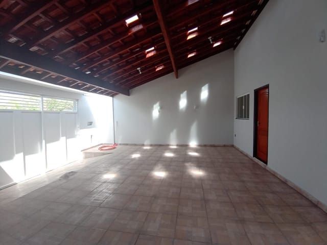 Foto do Casa - Casa com 2 dormitórios para alugar, 150 m² - Jardim dos Jacarandás Fase 2 - São João da Boa Vista/SP | Zeladoria Imóveis & Condomínios