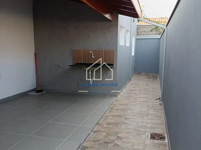 Casa com 176m² 3 quartos e 2 banheiros, à venda, no bairro Flamboyant em Pindamonhangaba