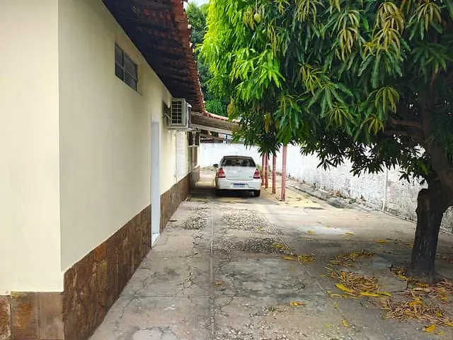 Casa com 600m², à venda, no bairro Aeroporto em Teresina