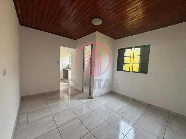 Casa com 30m² 1 quarto e 1 banheiro, para alugar, no bairro Pestana em Osasco