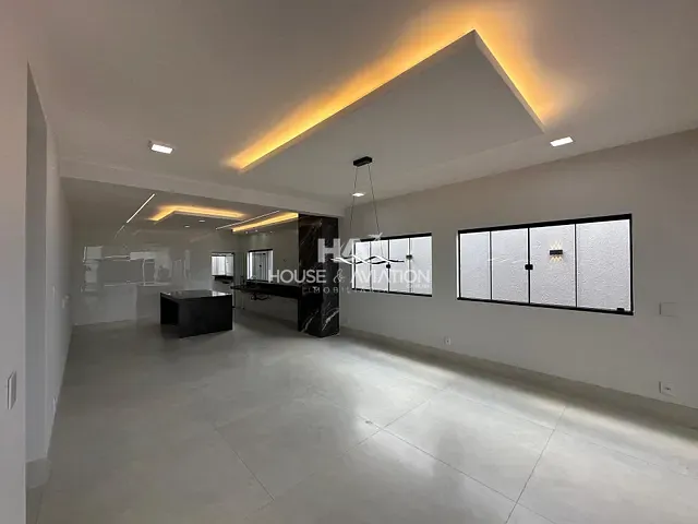 Casa com 420m² 4 quartos e 5 banheiros, à venda, no bairro Jardim Vila Boa em Goiânia