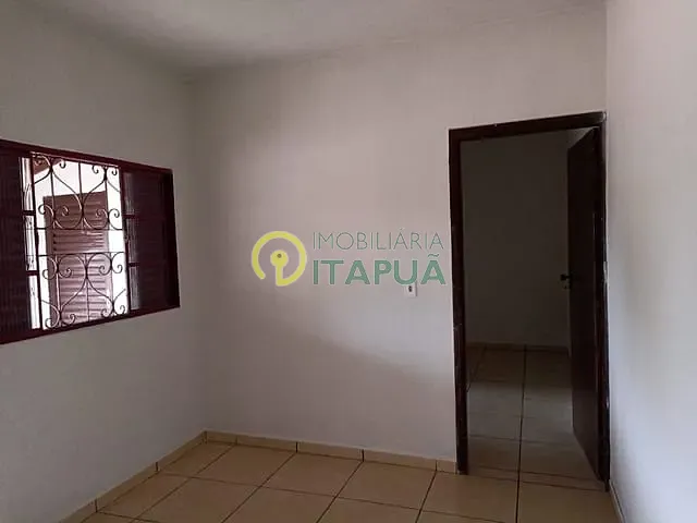 Casa com 300m² 2 quartos e 1 banheiro, à venda, no bairro Jardim Ana Eliza em Cambé