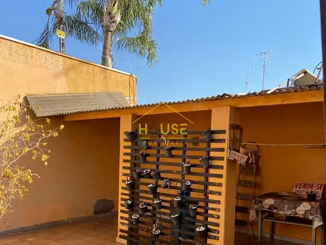 Casa com 290m² 3 quartos e 2 banheiros, à venda, no bairro Patrimônio Novo em Votuporanga