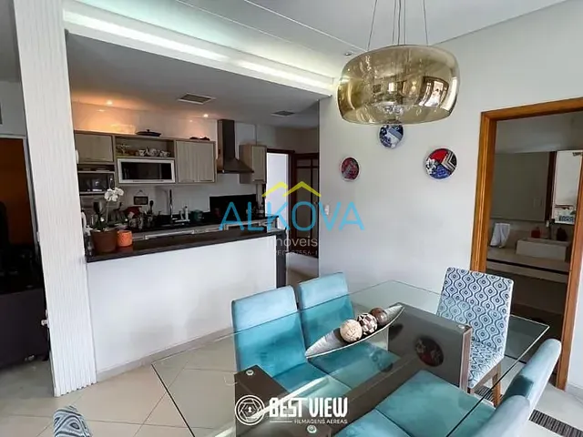 Casa com 250m² 3 quartos e 5 banheiros, à venda, no bairro Jardim Satélite em São José dos Campos