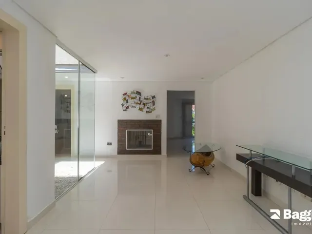 Casa com 373m² 3 quartos e 1 banheiro, à venda, no bairro Santa Felicidade em Curitiba