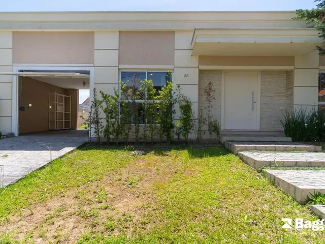Casa com 373m² 3 quartos e 1 banheiro, à venda, no bairro Santa Felicidade em Curitiba