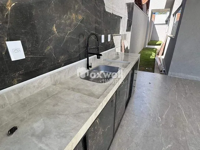 Casa 3 quartos e 3 banheiros, à venda, no bairro Papillon Park em Aparecida de Goiânia