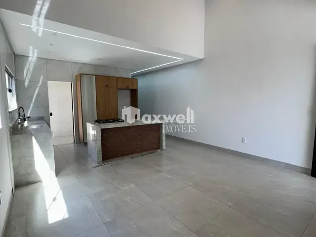 Casa 3 quartos e 3 banheiros, à venda, no bairro Papillon Park em Aparecida de Goiânia