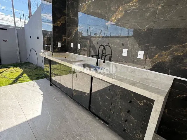 Casa 3 quartos e 3 banheiros, à venda, no bairro Papillon Park em Aparecida de Goiânia