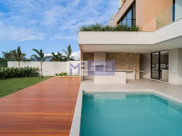 Casa com 750m² 5 quartos e 7 banheiros, à venda, no bairro Barra da Tijuca em Rio de Janeiro