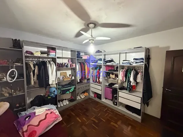 Casa com 400m² 4 quartos e 2 banheiros, à venda ou para alugar, no bairro Vila Antártica  em Botucatu