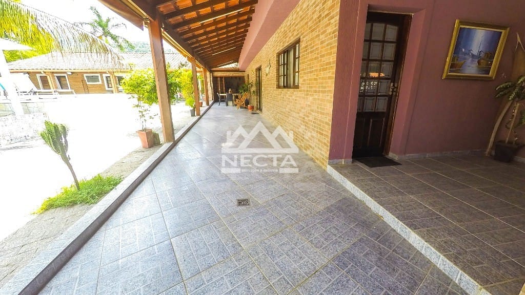 Casa, 4 quartos, 228 m² - Foto 3