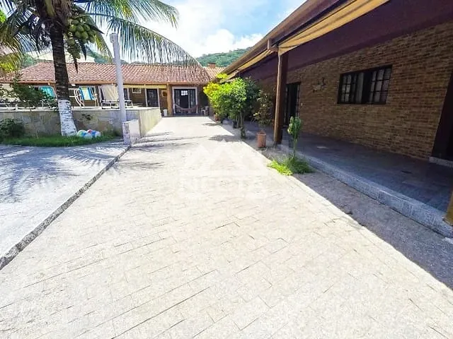 Casa com 228m² 4 quartos e 3 banheiros, à venda, no bairro Condomínio Verde Mar em Caraguatatuba