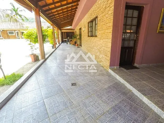 Casa com 228m² 4 quartos e 3 banheiros, à venda, no bairro Condomínio Verde Mar em Caraguatatuba