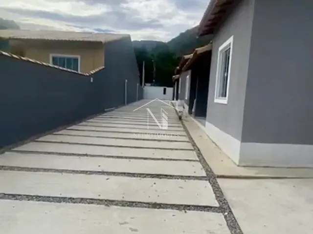 Casa 2 quartos e 1 banheiro, à venda, no bairro São José do Imbassaí em Maricá