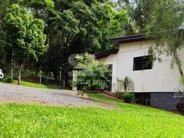 Casa com 27000m² 2 quartos e 1 banheiro, à venda, no bairro Zona Rural em Chapecó