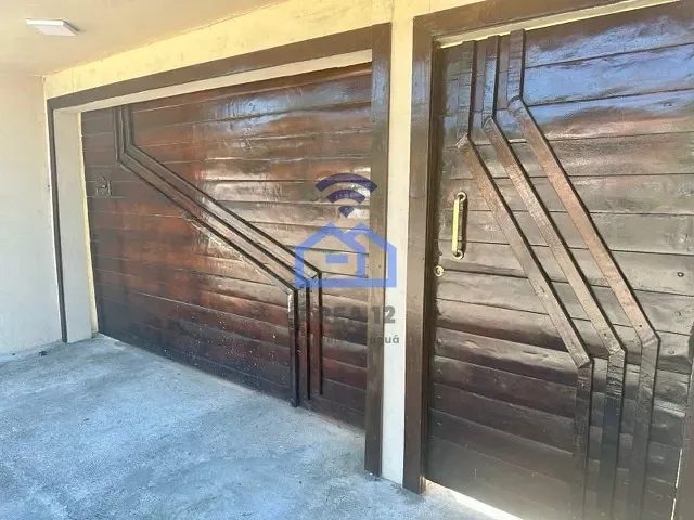 Casa com 300m² 2 quartos e 1 banheiro, à venda, no bairro Jardim Jaqueira em Caraguatatuba