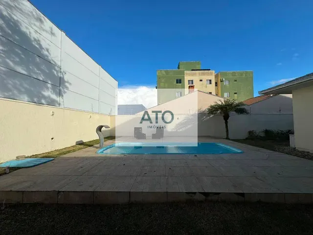 Casa com 720m² 3 quartos e 3 banheiros, à venda, no bairro Universitário em Tijucas