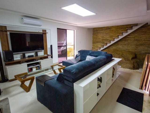 Casa com 220m² 2 quartos e 2 banheiros, à venda, no bairro Barra da Tijuca em Rio de Janeiro