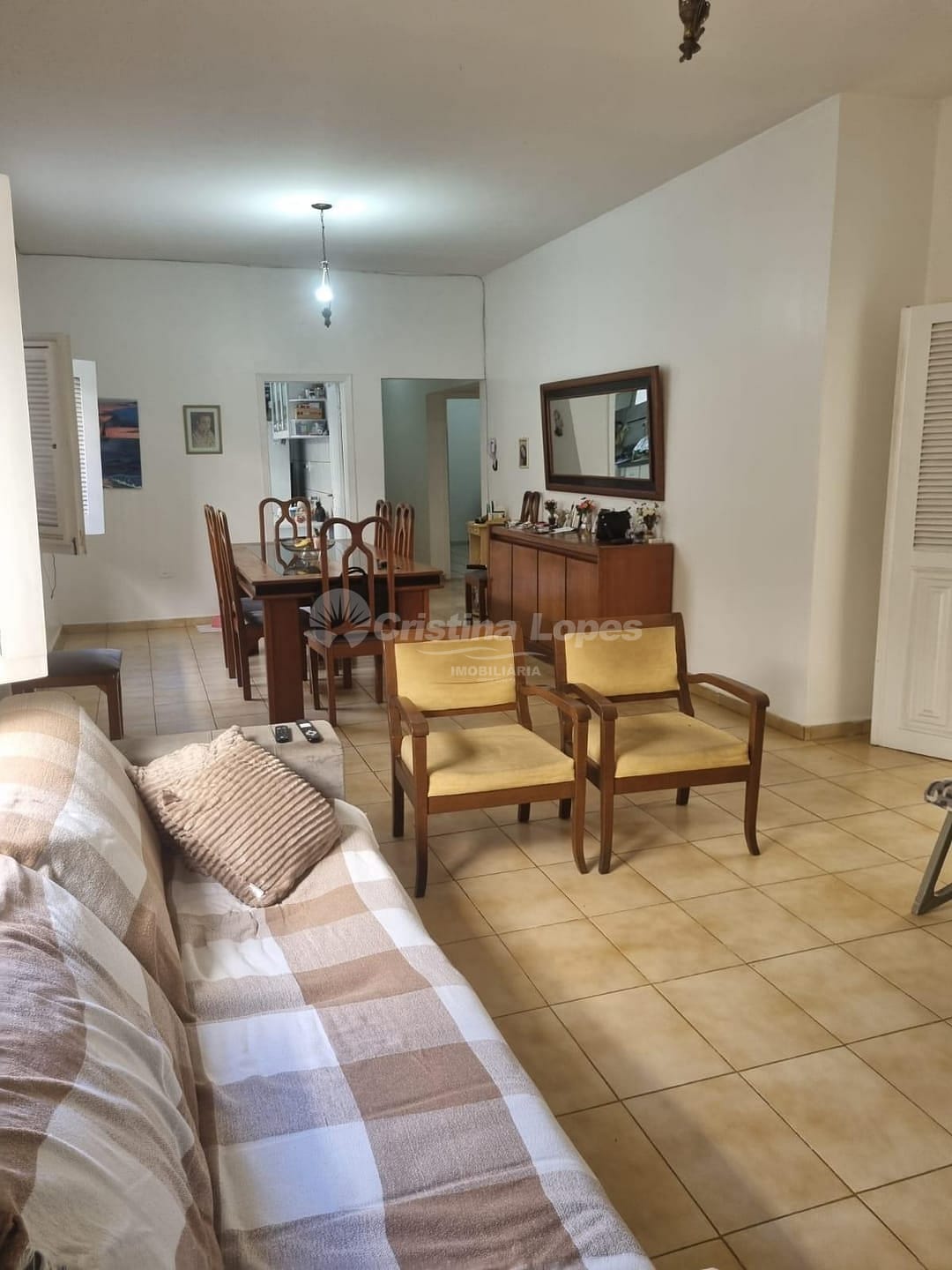 Casa, 4 quartos, 218 m² - Foto 1