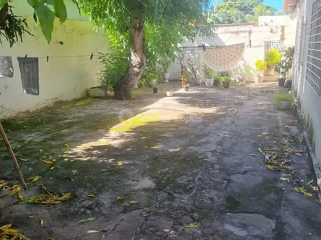 Casa com 480m² 4 quartos e 2 banheiros, à venda, no bairro Centro em Teresina