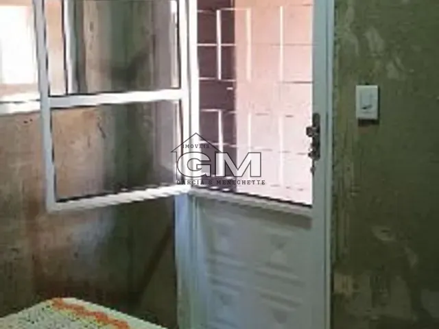 Casa com 200m² 2 quartos e 2 banheiros, à venda, no bairro Parque das amoreiras em Serrana