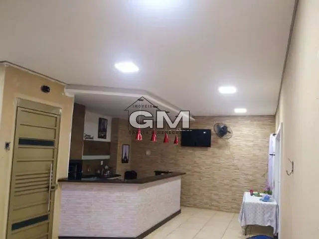 Casa com 200m² 2 quartos e 2 banheiros, à venda, no bairro Parque das amoreiras em Serrana