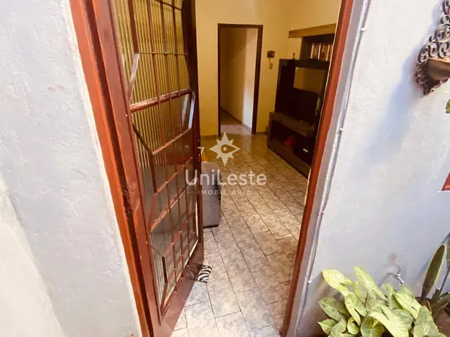Casa 2 quartos e 1 banheiro, à venda, no bairro Vera Cruz em Belo Horizonte