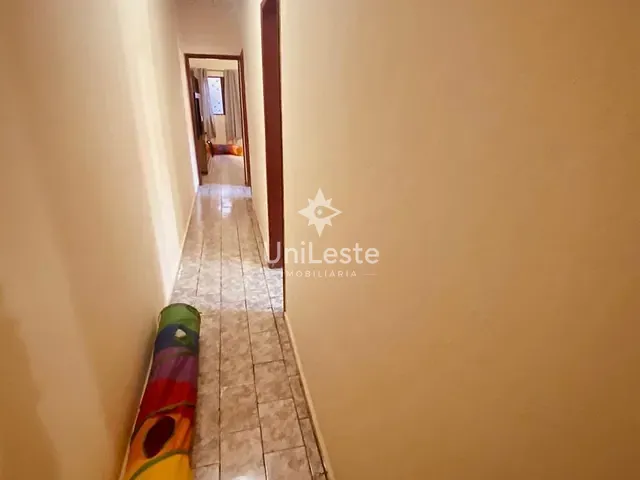 Casa 2 quartos e 1 banheiro, à venda, no bairro Vera Cruz em Belo Horizonte