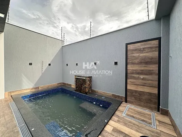 Casa 3 quartos e 4 banheiros, à venda, no bairro Vila Mariana em Aparecida de Goiânia